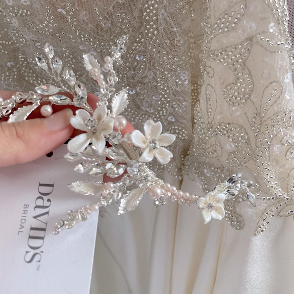 Pearl and diamond bridal head clip